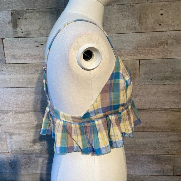 BNWT Urban Outfitters women’s plaid ruffled cropped top in size medium - Picture 4 of 8